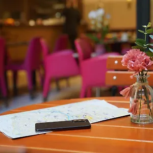 Hotel Western Au Trocadéro, Paris