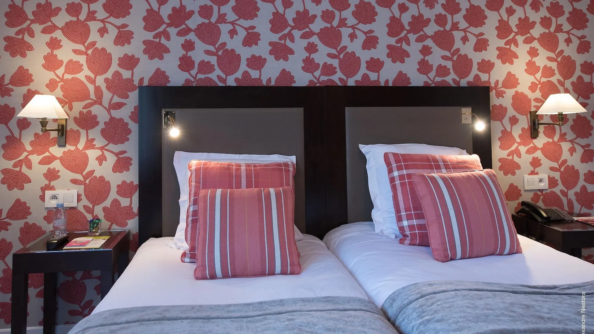 ***  Hotel Le 46 Paris France