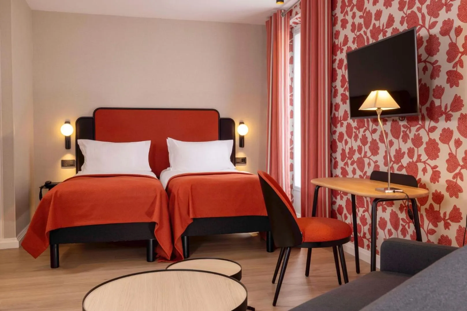 ***  Hotel Le 46 Paris France